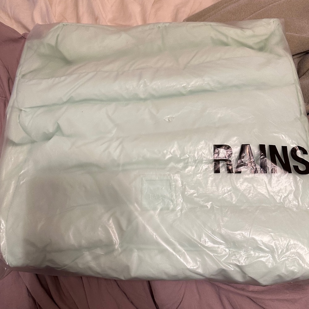 RAINS Loop Shopper Mini Puffer Bag - Mineral